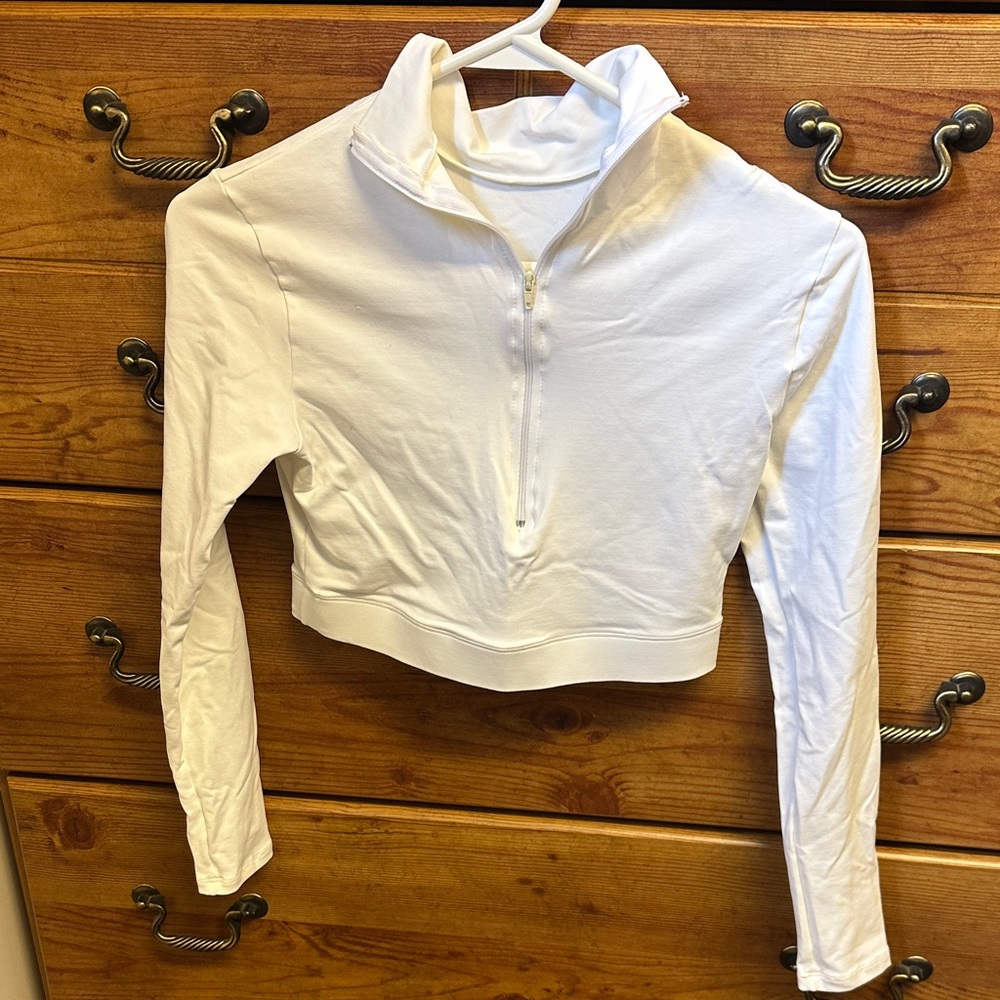 Body Wrappers White Women's Half-Zip long sleeve crop top